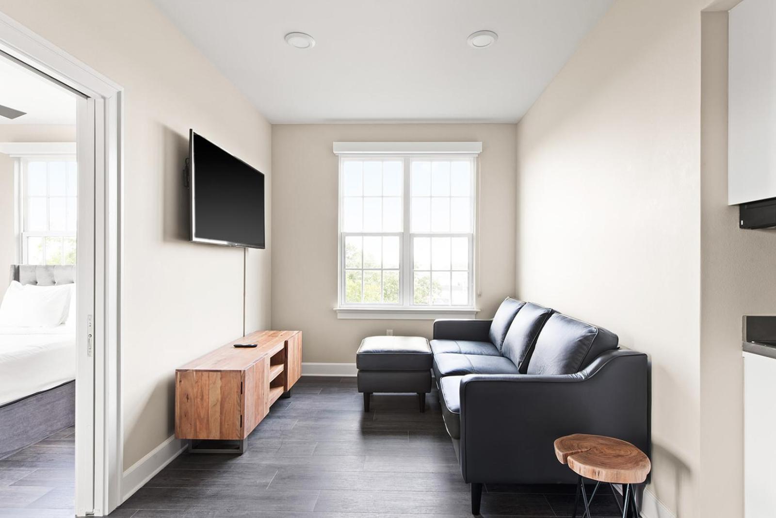 Bywater Suite Hotel นิวออร์ลีนส์ ภายนอก รูปภาพ