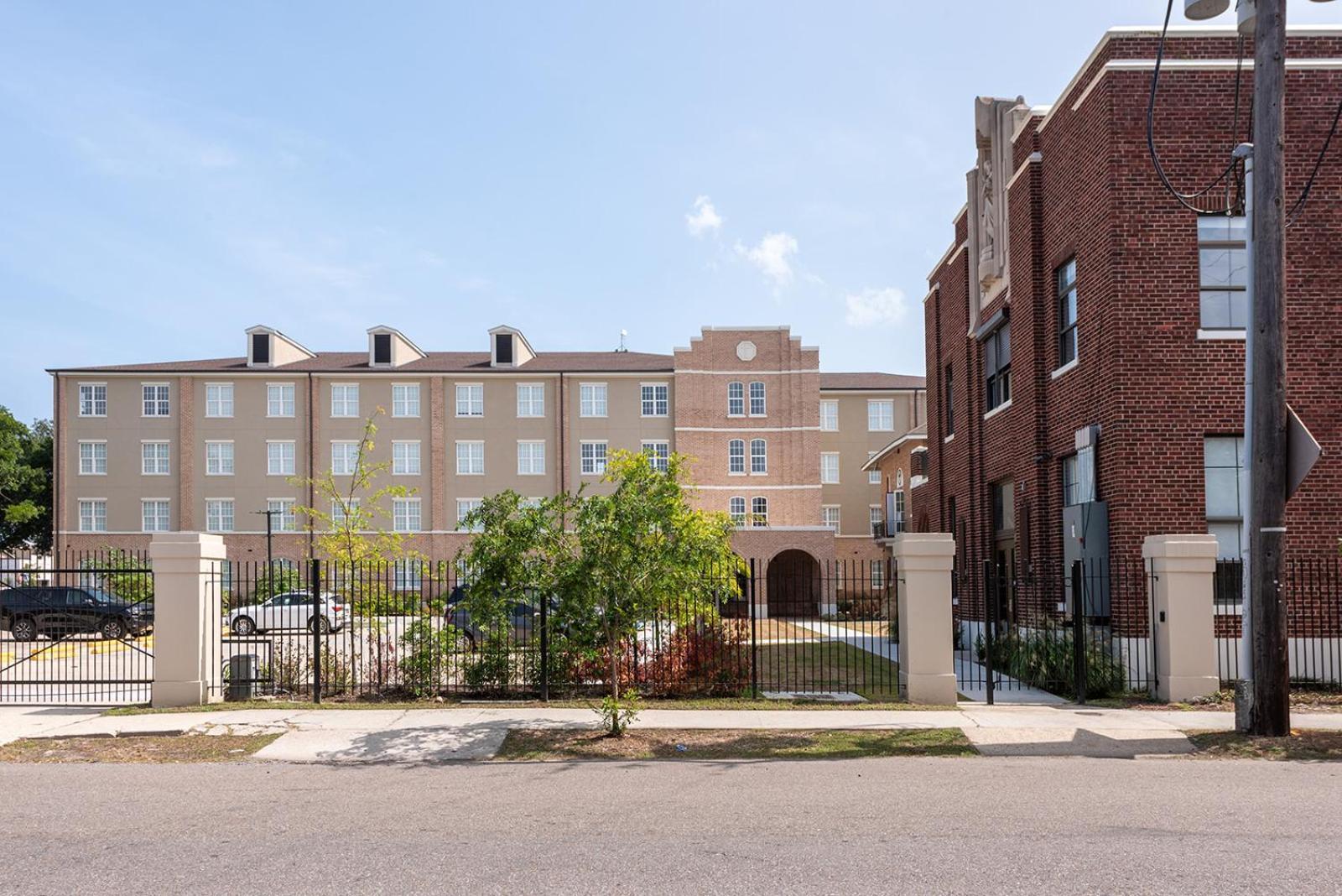Bywater Suite Hotel นิวออร์ลีนส์ ภายนอก รูปภาพ